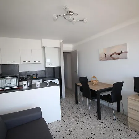 Trident - T2 Avec Vue Sur La Marina Et A Deux Pas De La Apartment *