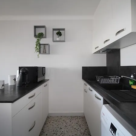 Trident - T2 Avec Vue Sur La Marina Et A Deux Pas De La Apartment *
