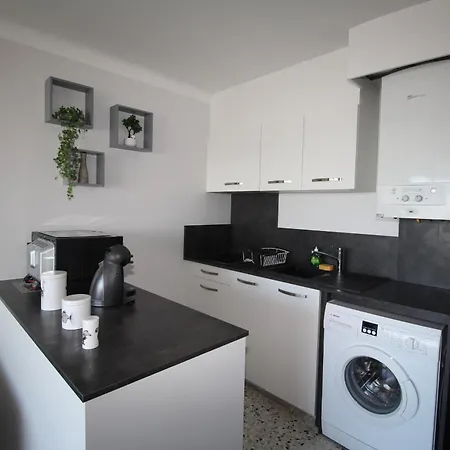 Trident - T2 Avec Vue Sur La Marina Et A Deux Pas De La Apartment