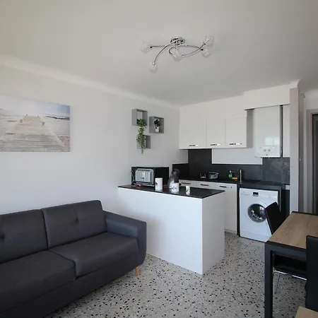 Trident - T2 Avec Vue Sur La Marina Et A Deux Pas De La *